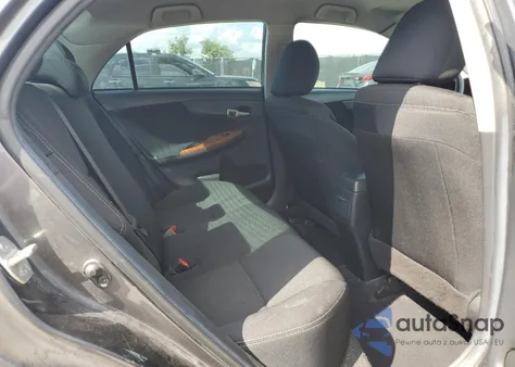 2013 Toyota Corolla Base z USA, uszkodzony, nr VIN 5YFBU4EE4DP221332